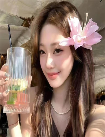 推荐：《不留恋不沉迷姜小姐独美》不同结局版本比较：导演剪辑版差异分析